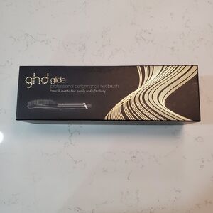 ghd Glide Smoothing Hot Brush
